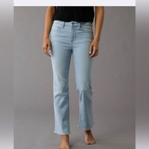 AE Next Level Stretch High-Waisted Kick Bootcut Crop Light Wash Jeans Size 6